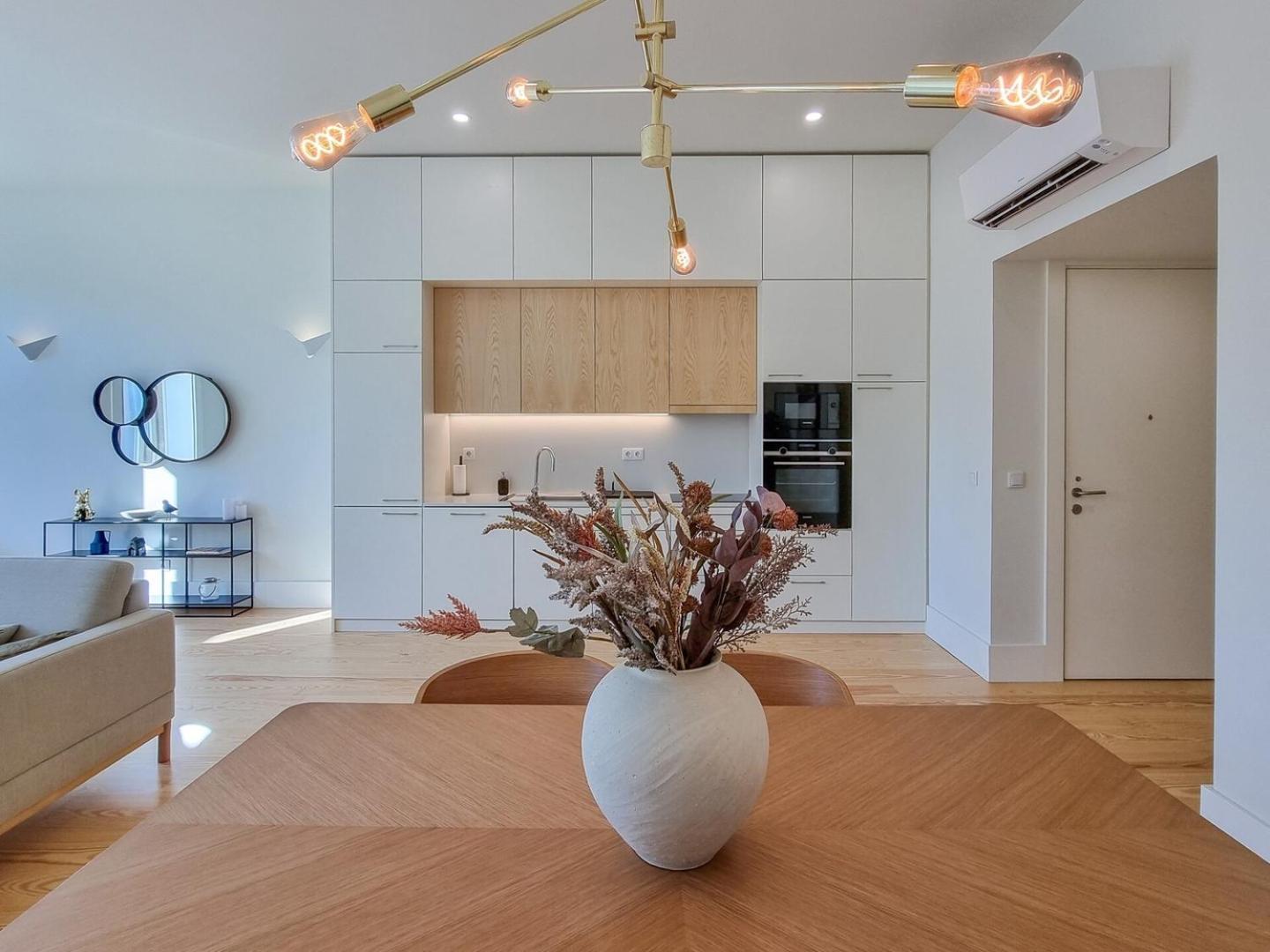 Apartment Spacious Flat With Private Terrace And Shared Pool Porto