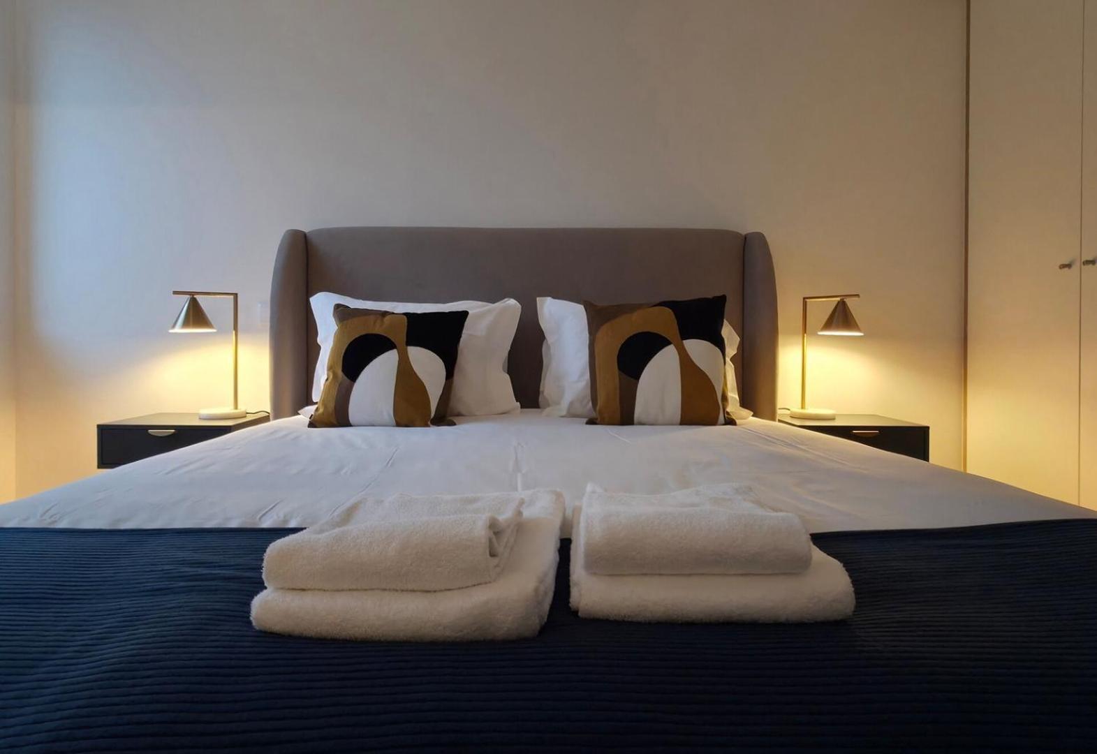 Spacious And Modern 2-bed With Garage Apartment Porto