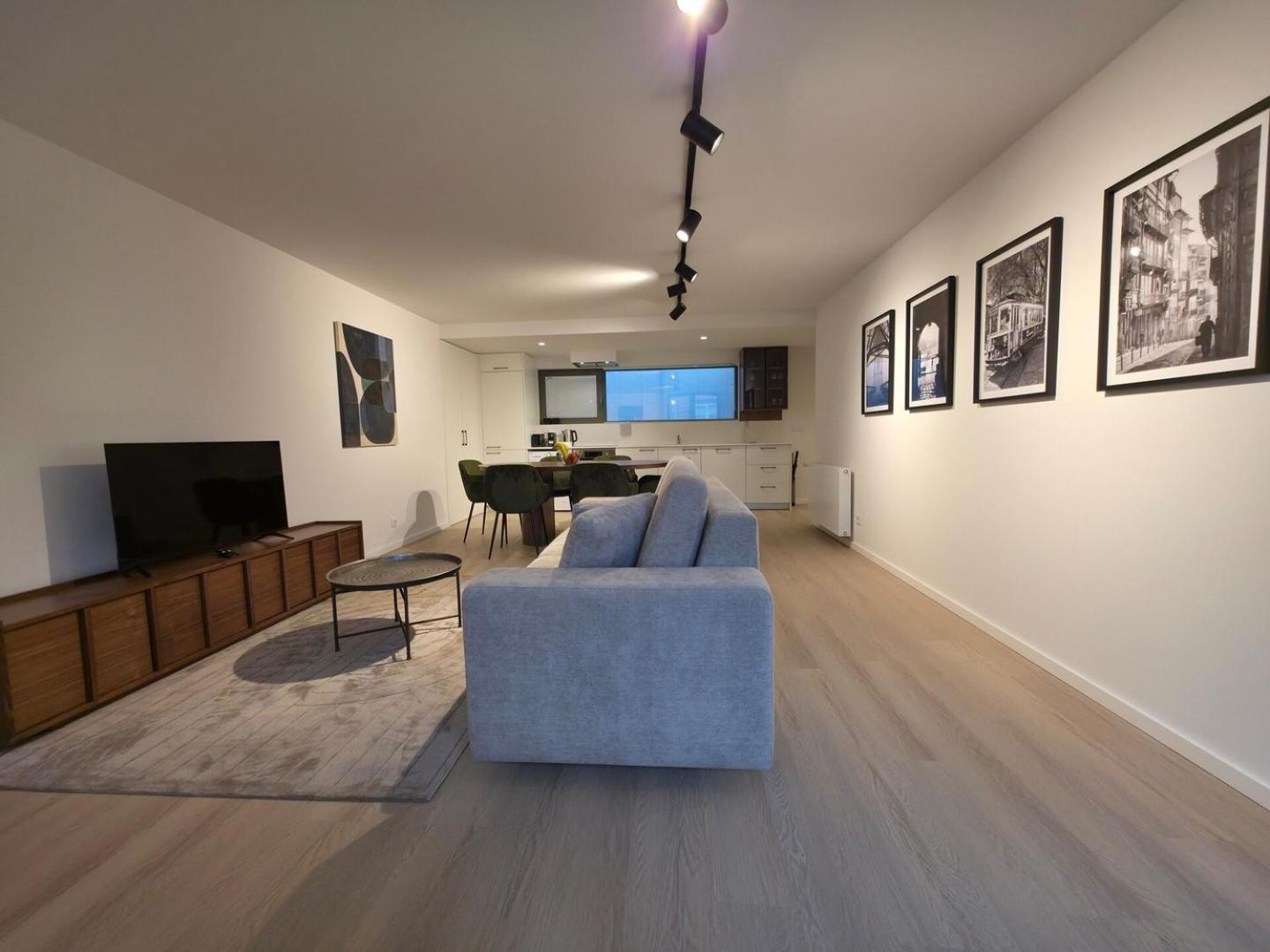 Spacious And Modern 2-bed With Garage * Porto
