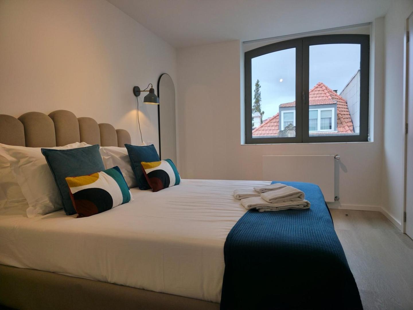 Spacious And Modern 2-bed With Garage