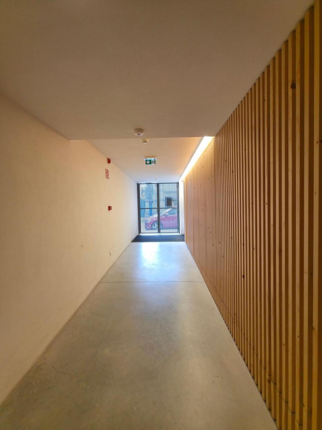 Spacious And Modern 2-bed With Garage * Porto