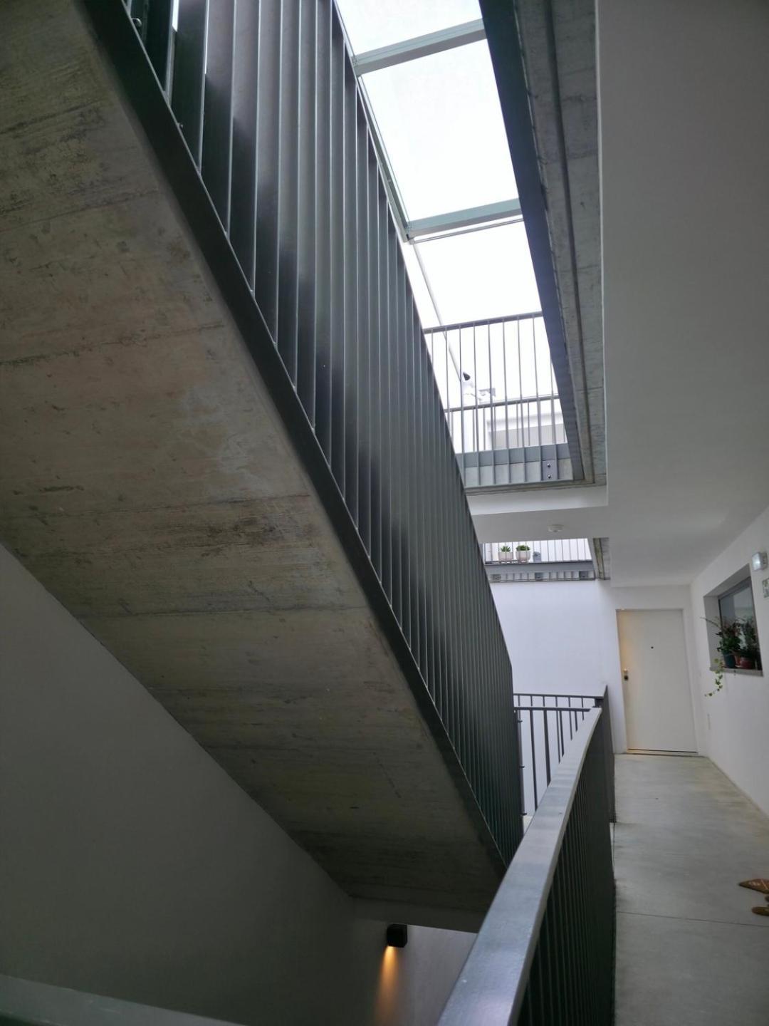 Apartment Spacious And Modern 2-bed With Garage *