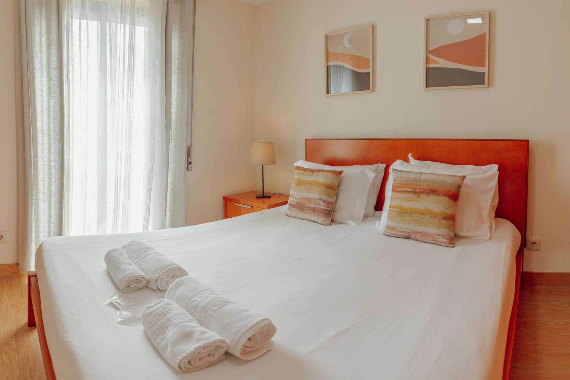 Bright By Hosty Apartment