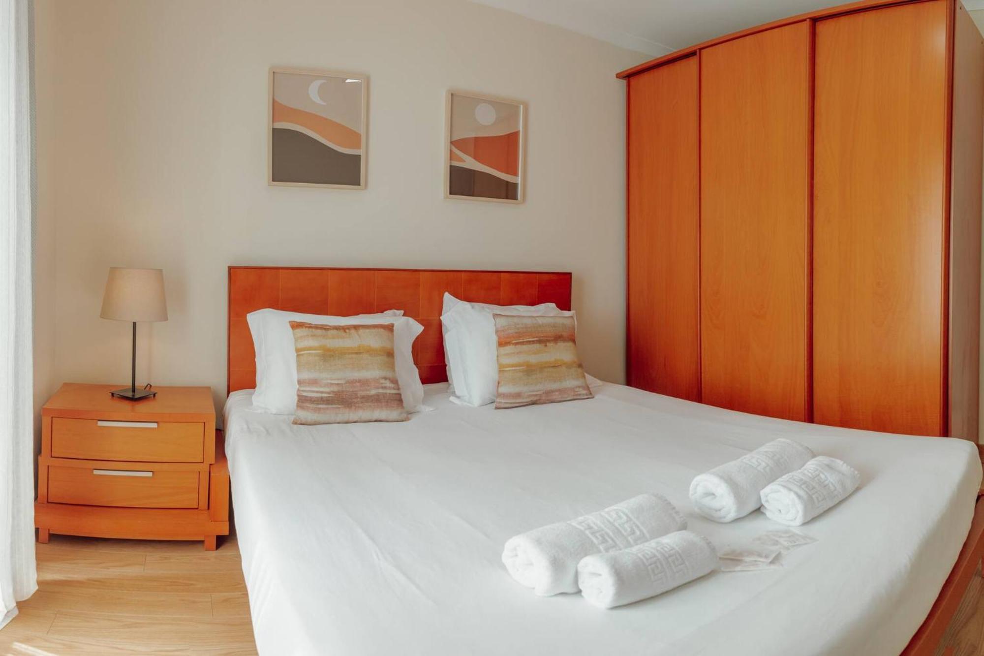 Apartment Bright By Hosty
