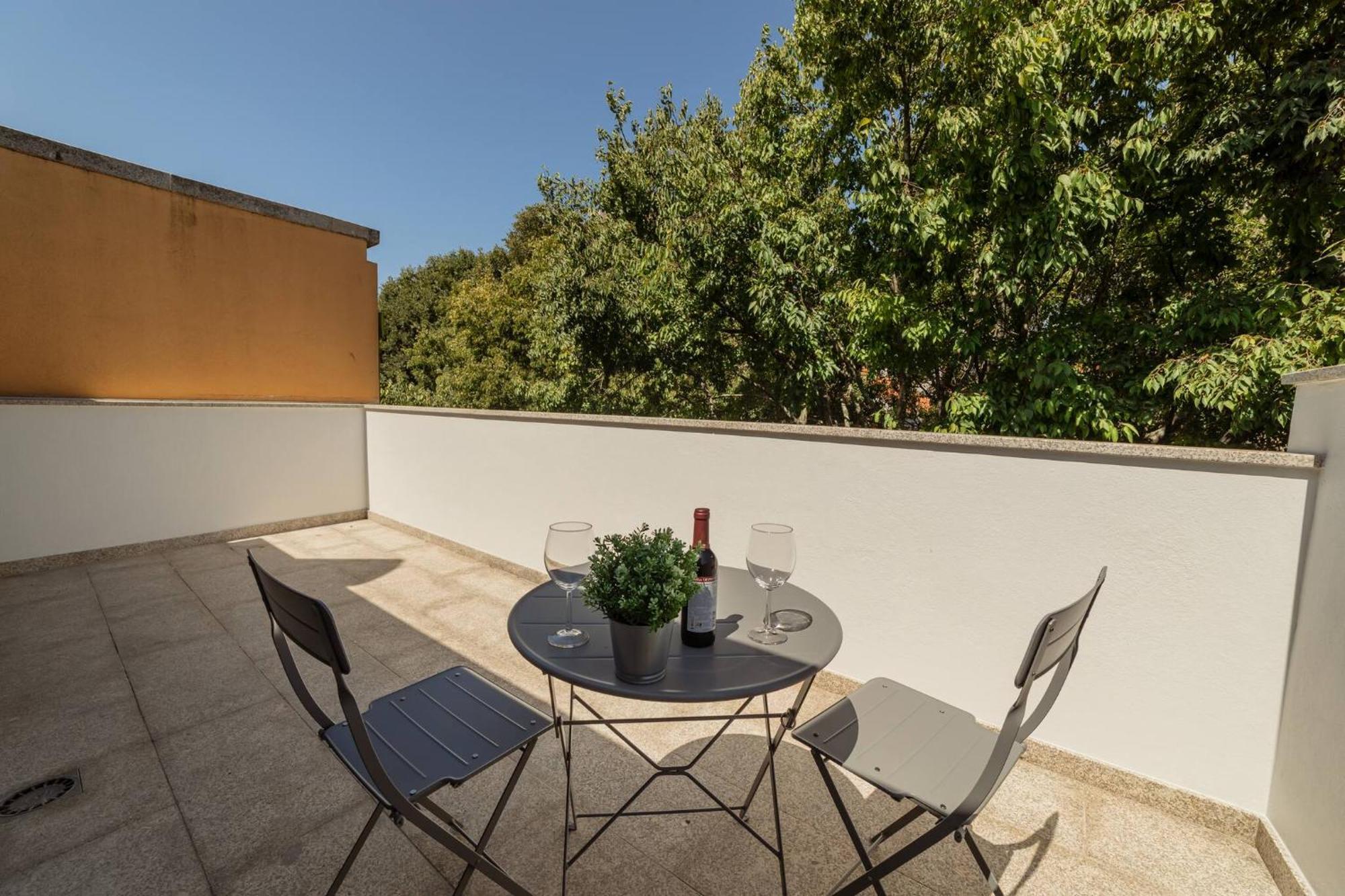 Rooftop Stylish By Hosty Apartment *