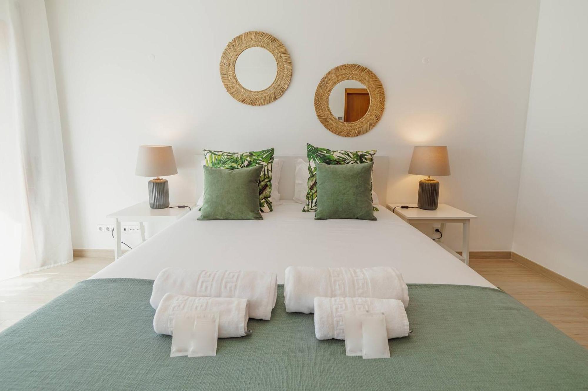 Apartment Rooftop Stylish By Hosty *