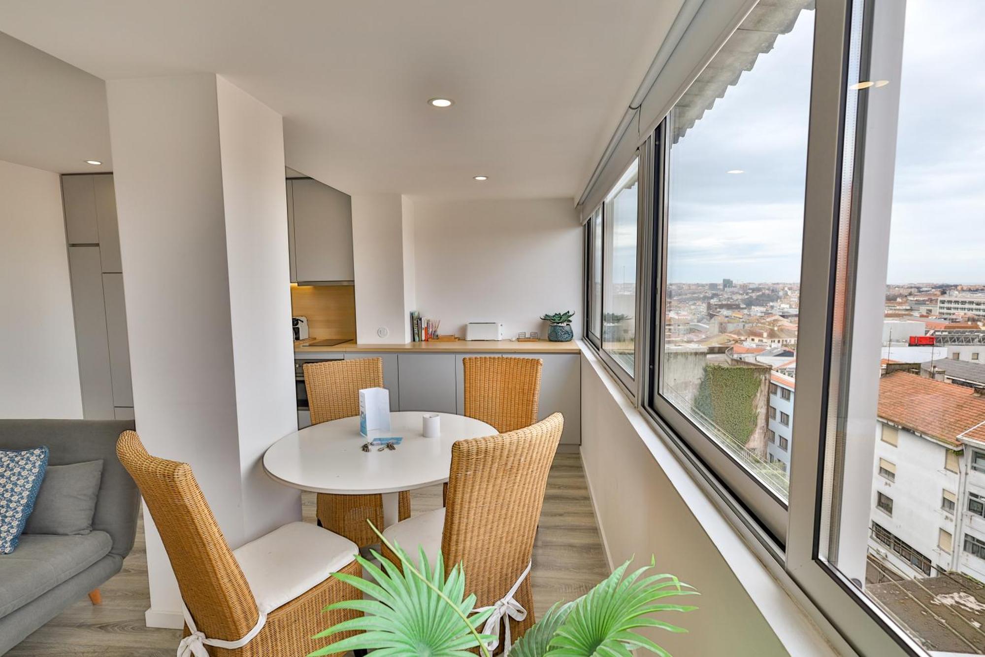 Happy Downtown By Pch * Porto