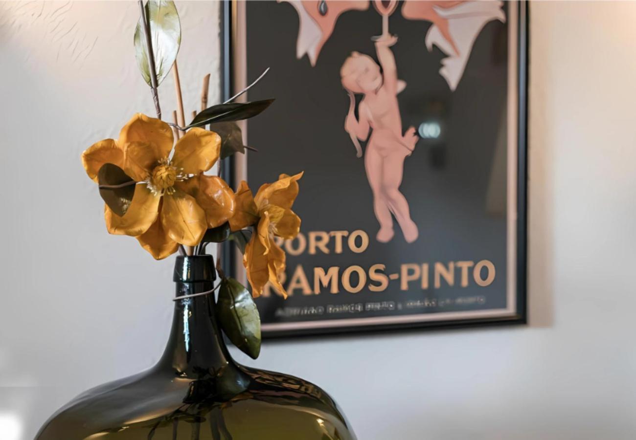Gasthuis Office Suits In Flores By D&s *