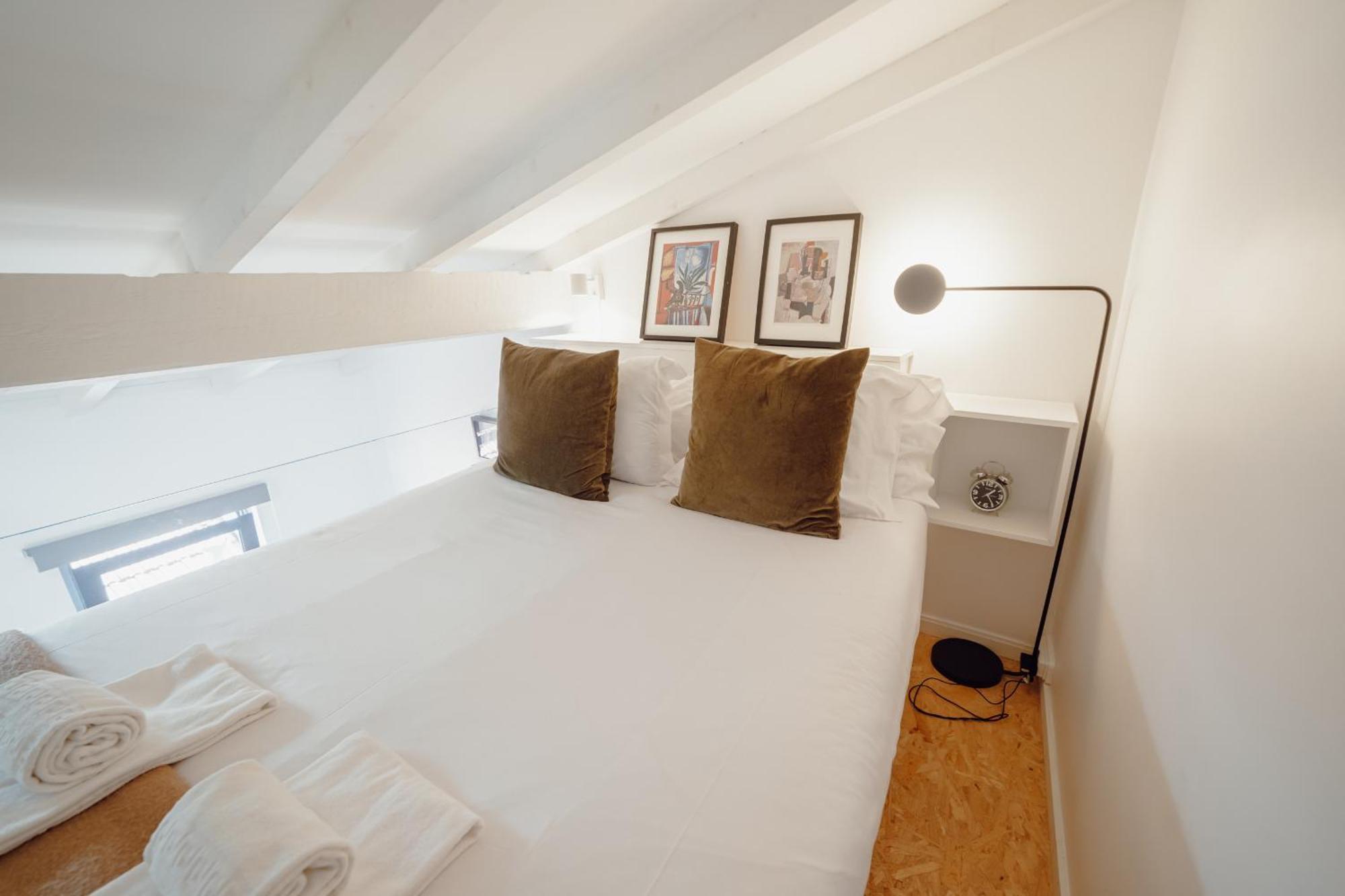 Mezzanine Stylish By Vacationy