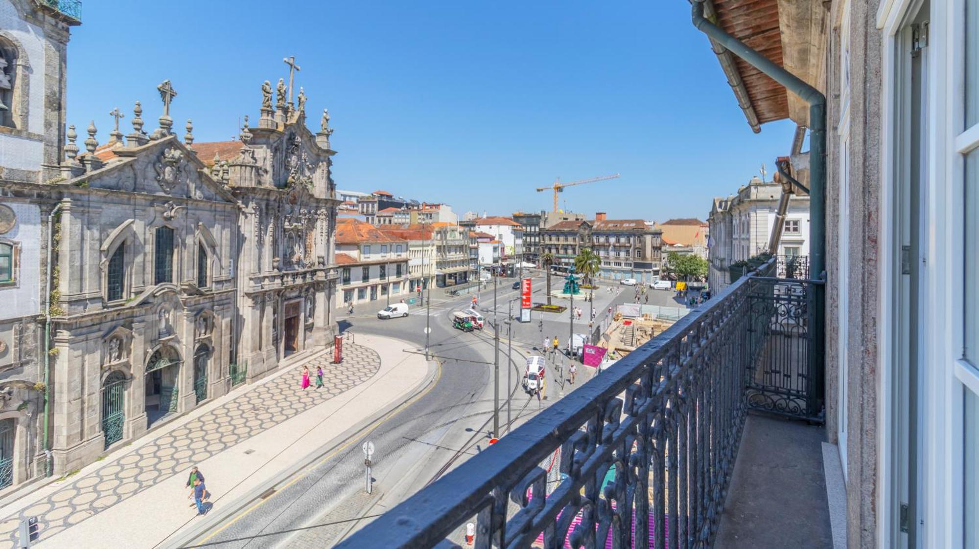 Apartment Carmo Porto