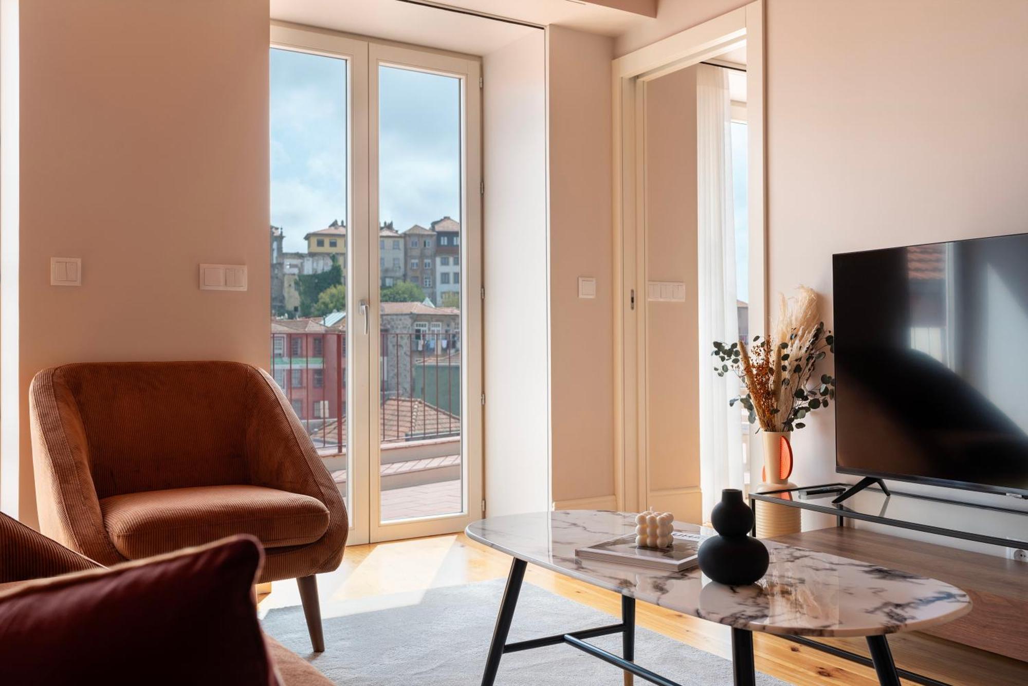 Apartment Ando Living - Flores House *