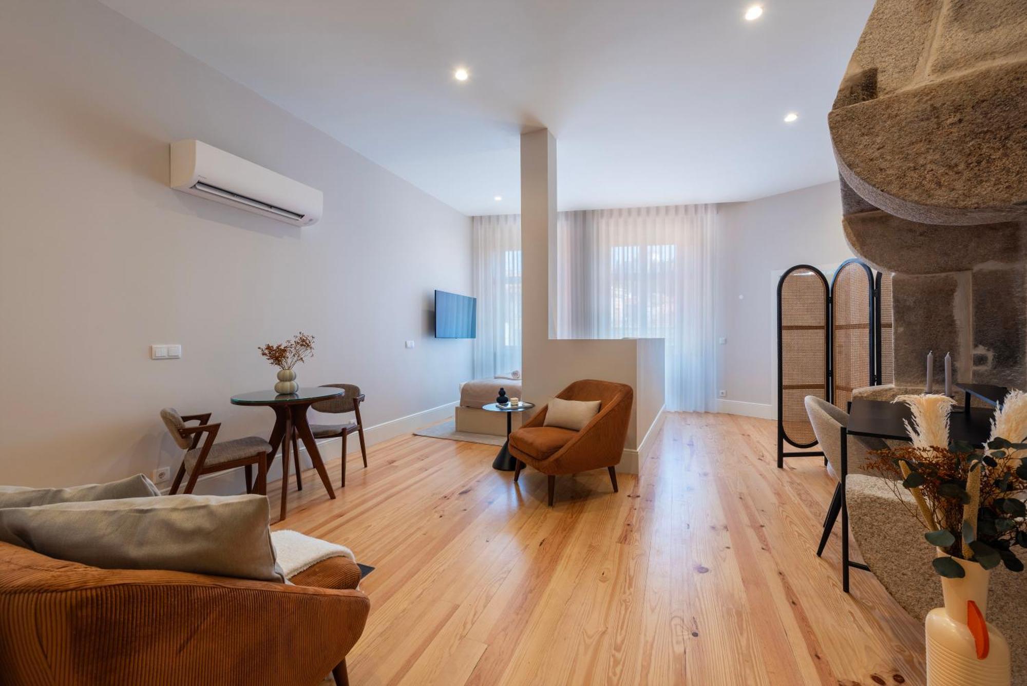 Apartment Ando Living - Flores House *