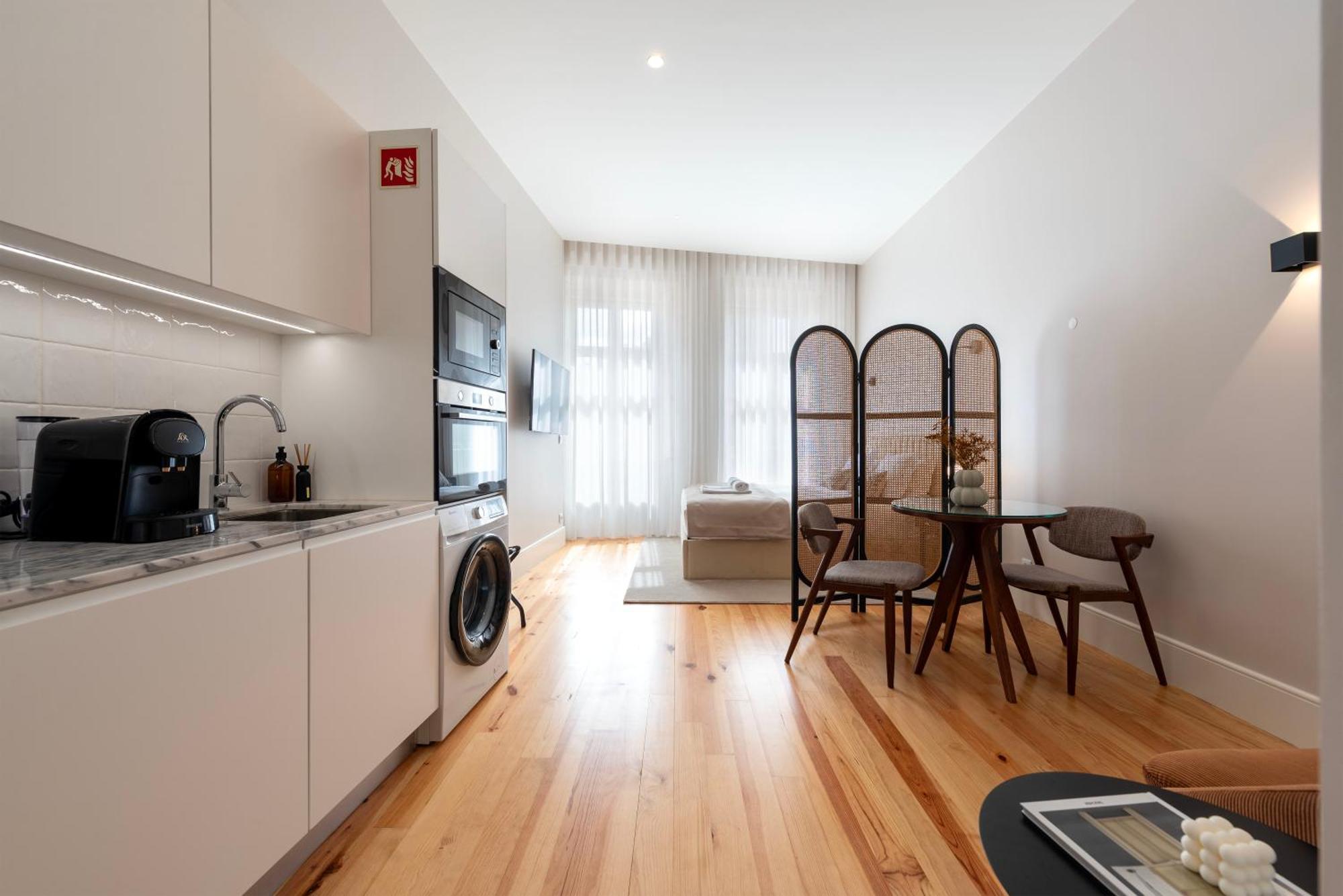 Ando Living - Flores House Apartment *