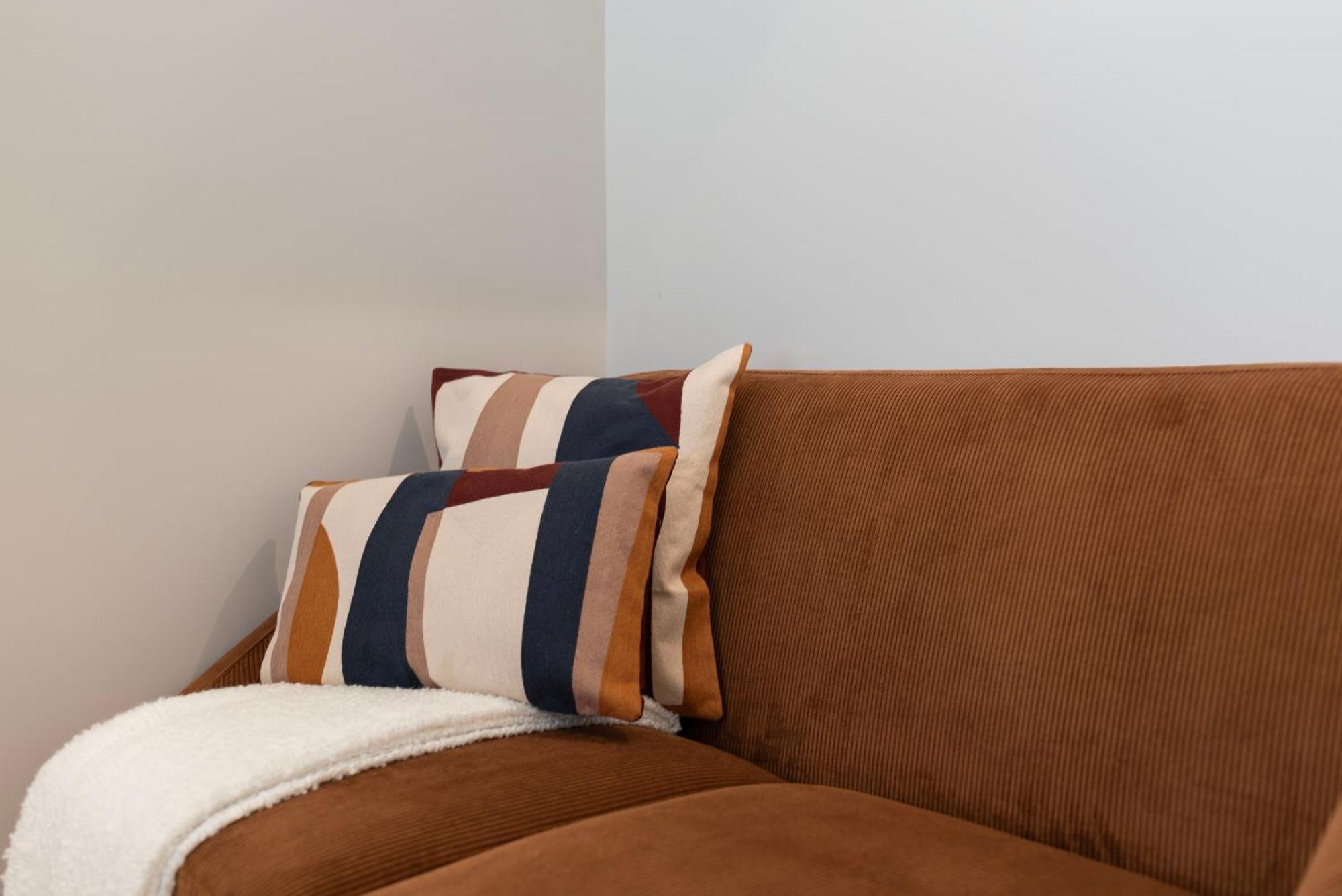 Apartment Ando Living - Flores House
