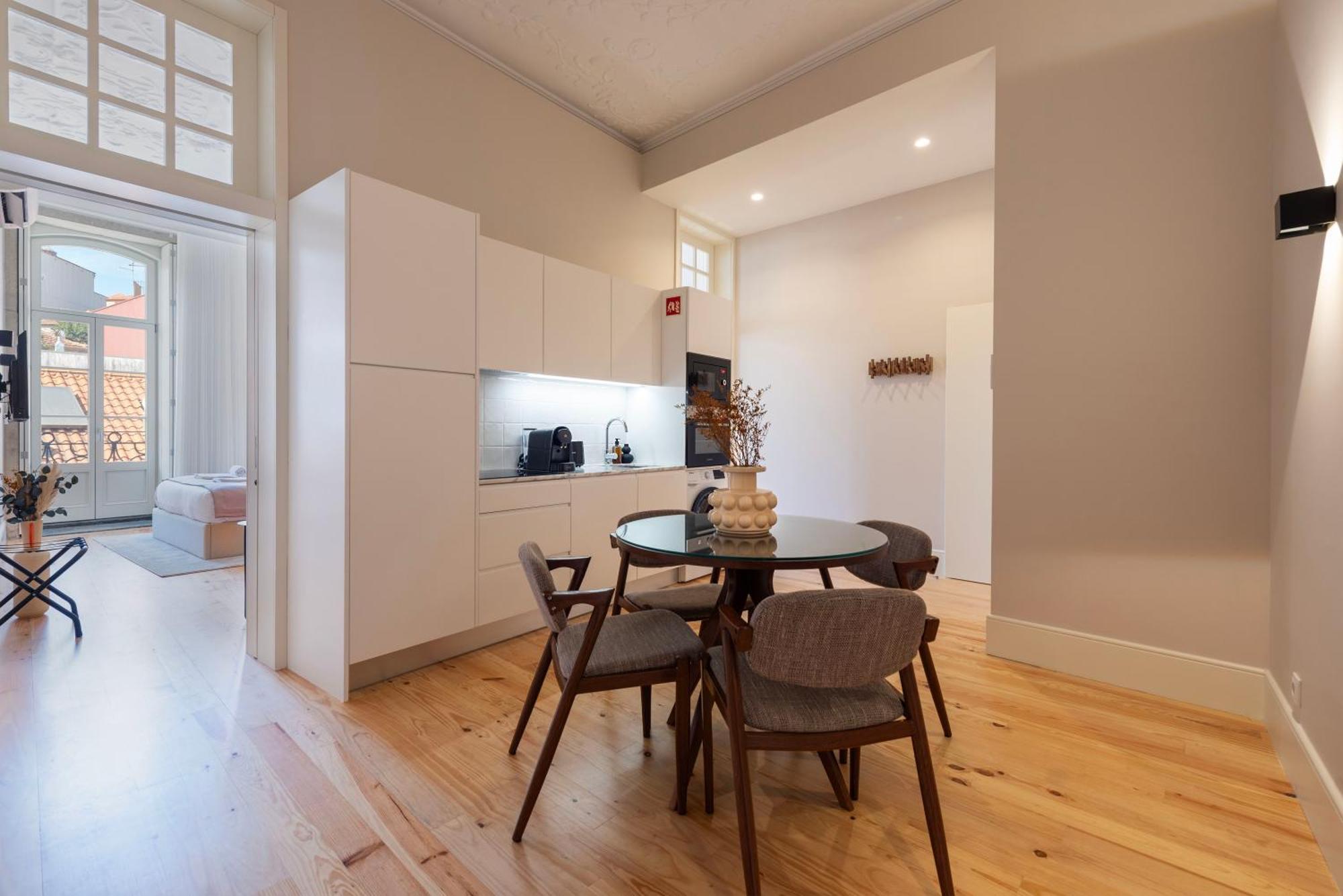 Ando Living - Flores House Apartment Porto