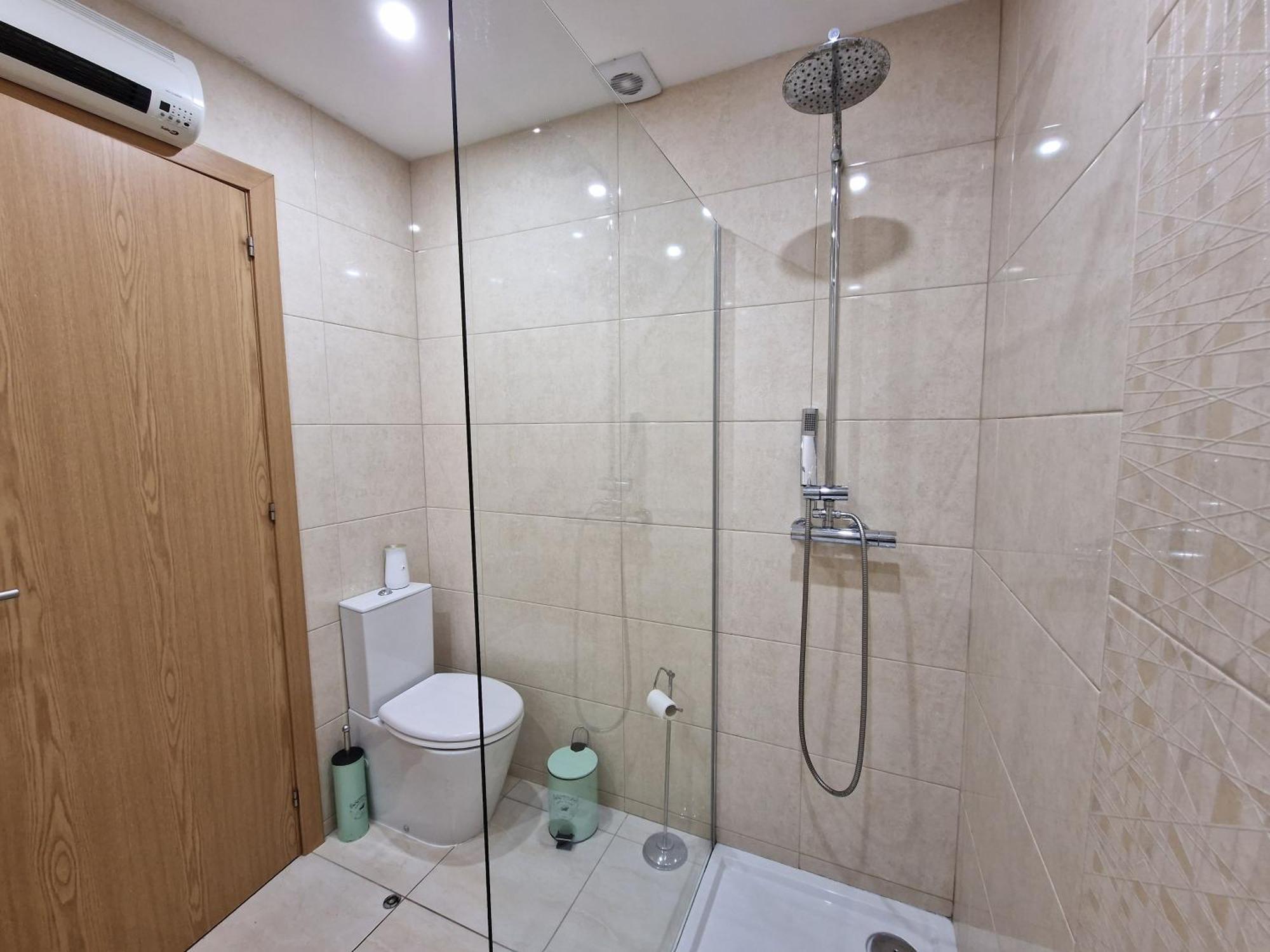 Apartment Pretty Flat With Terrace, Air Cond, Free Parking, By With Lda