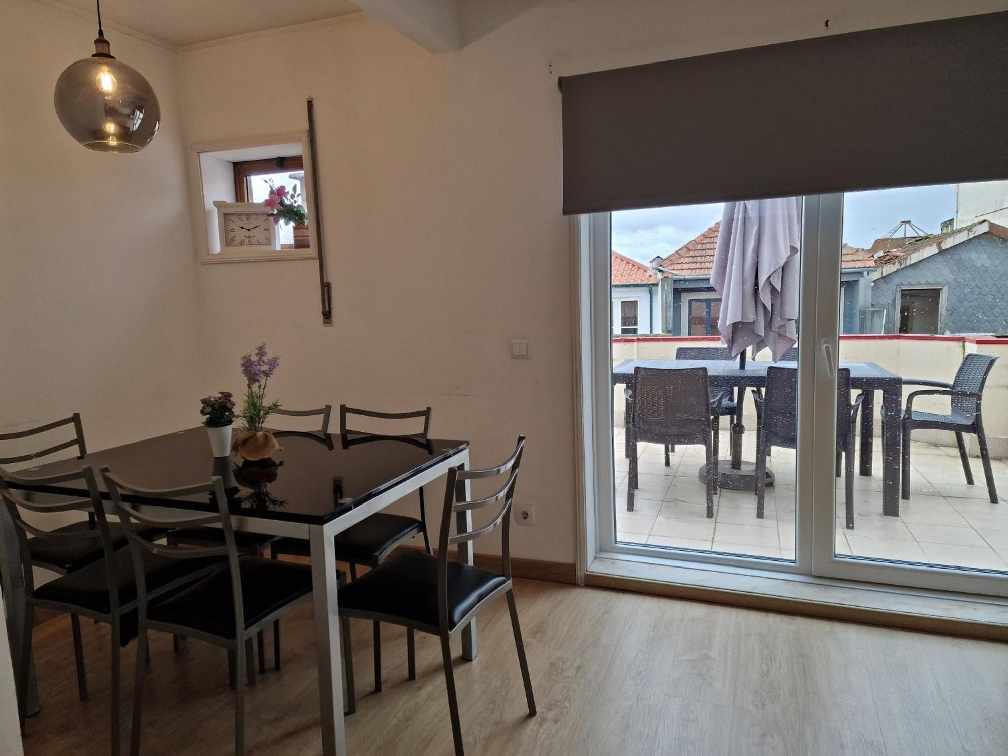 Pretty Flat With Terrace, Air Cond, Free Parking, By With Lda * Porto