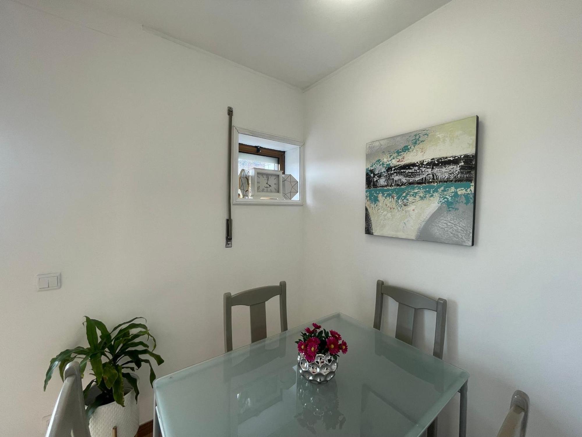 Appartement Cozy With Terrace, Air Cond, Free Parking, By With Lda
