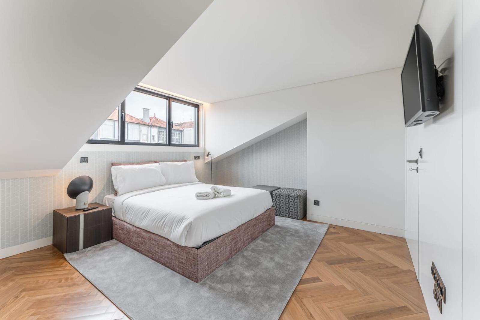 Sao Lazaro Premium Porto