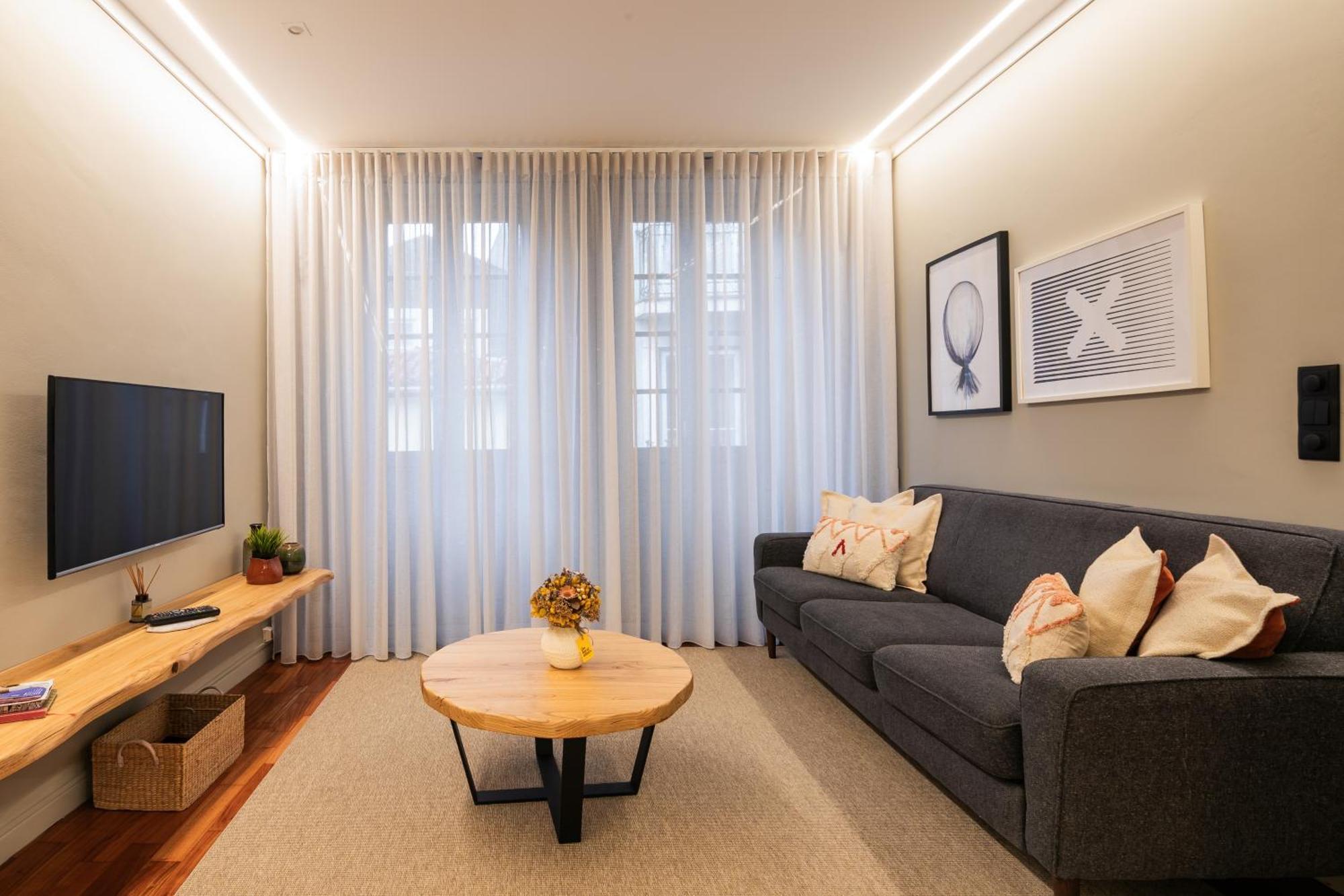Insight Apartments- With Balcony * Porto