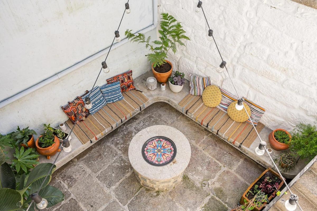 Hidden Gem Near Center- Garden, Outdoor Kitchen, Sauna *