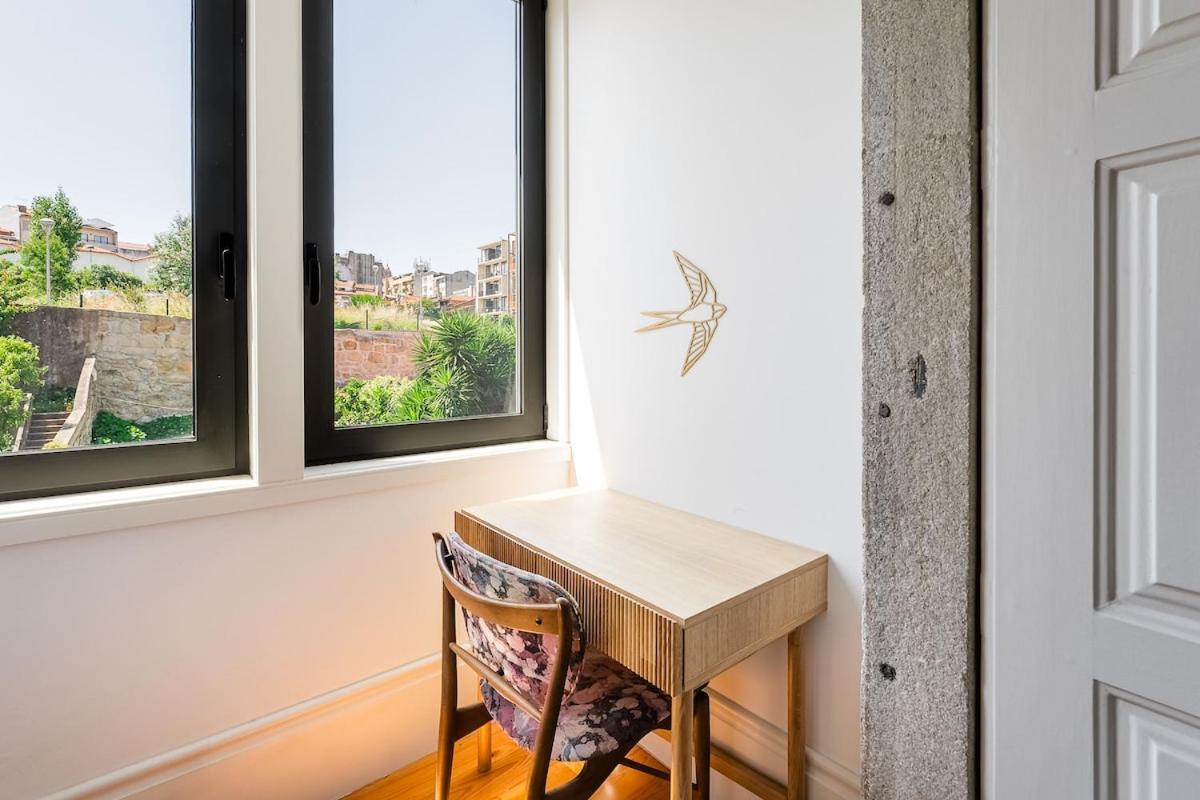 Hidden Gem Near Center- Garden, Outdoor Kitchen, Sauna Villa Porto