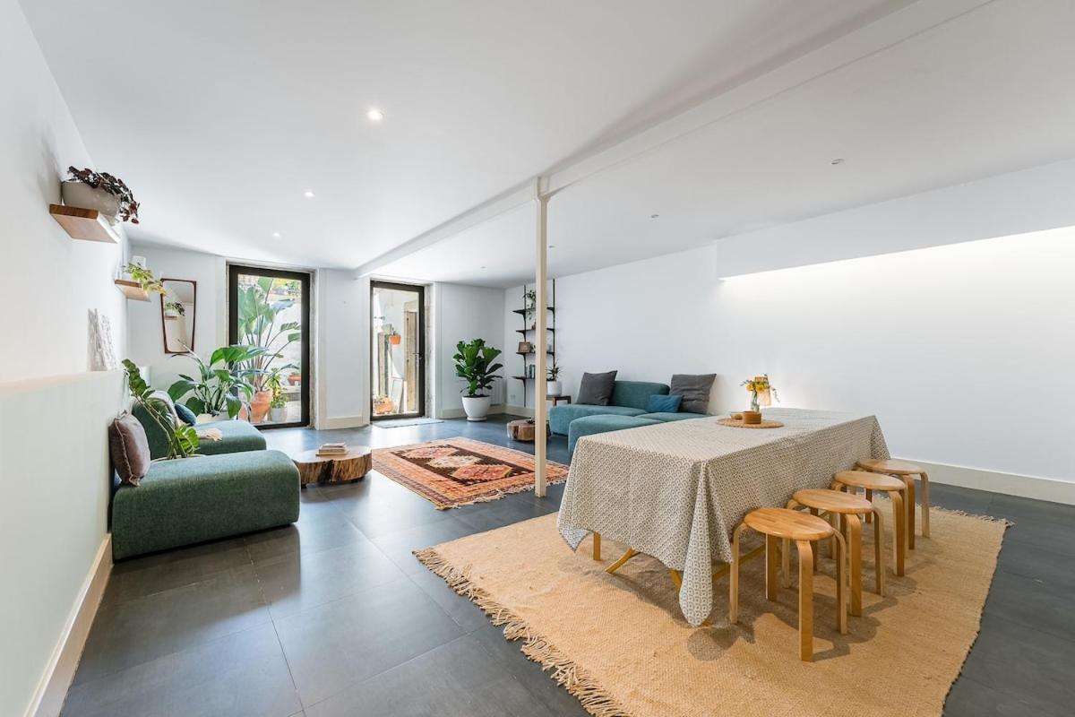 Hidden Gem Near Center- Garden, Outdoor Kitchen, Sauna * Porto