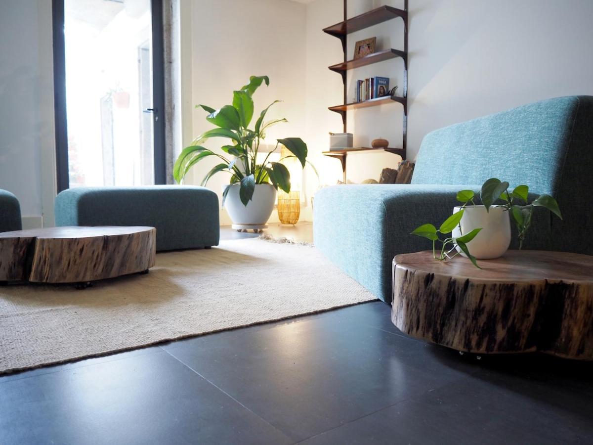 Hidden Gem Near Center- Garden, Outdoor Kitchen, Sauna Villa *