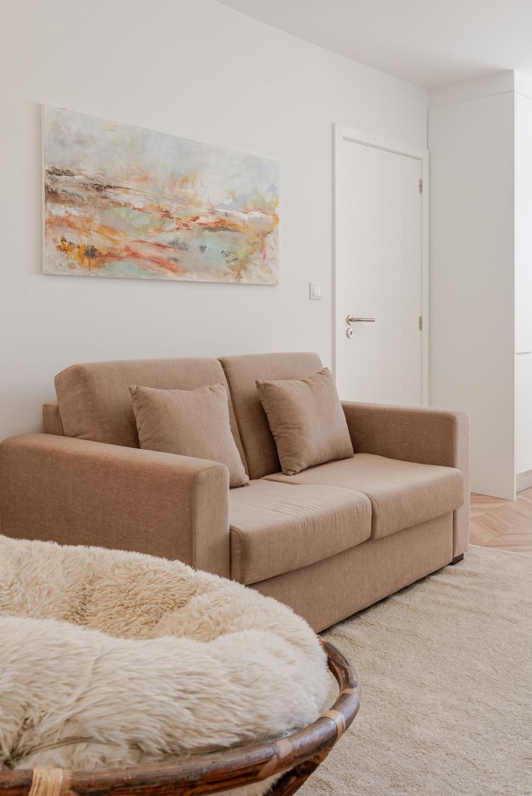 Hostwise - Stylish W/ Charming Terrace Porto