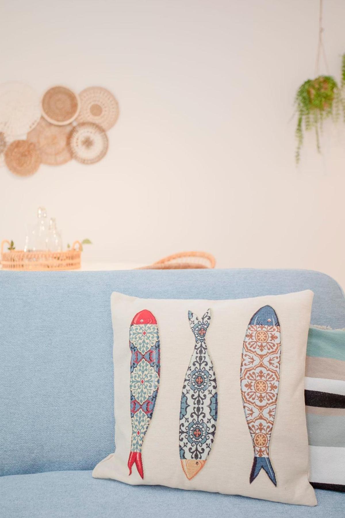 Liiiving In - Boho Blue Apartment Porto