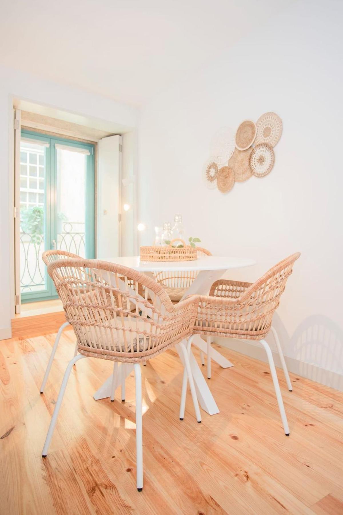 Liiiving In - Boho Blue Apartment