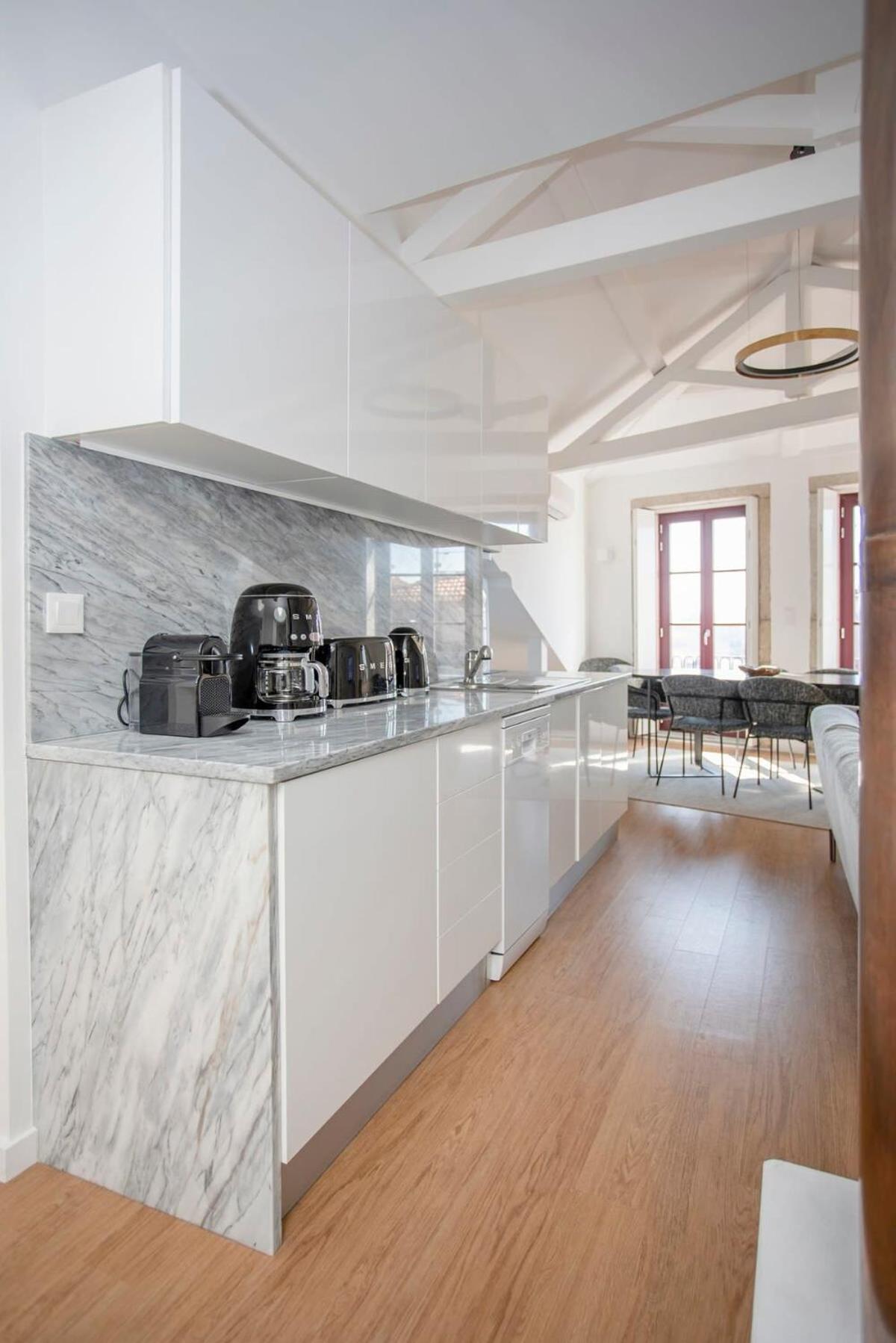 Liiiving In - Ribeira Vintage View Apartamento