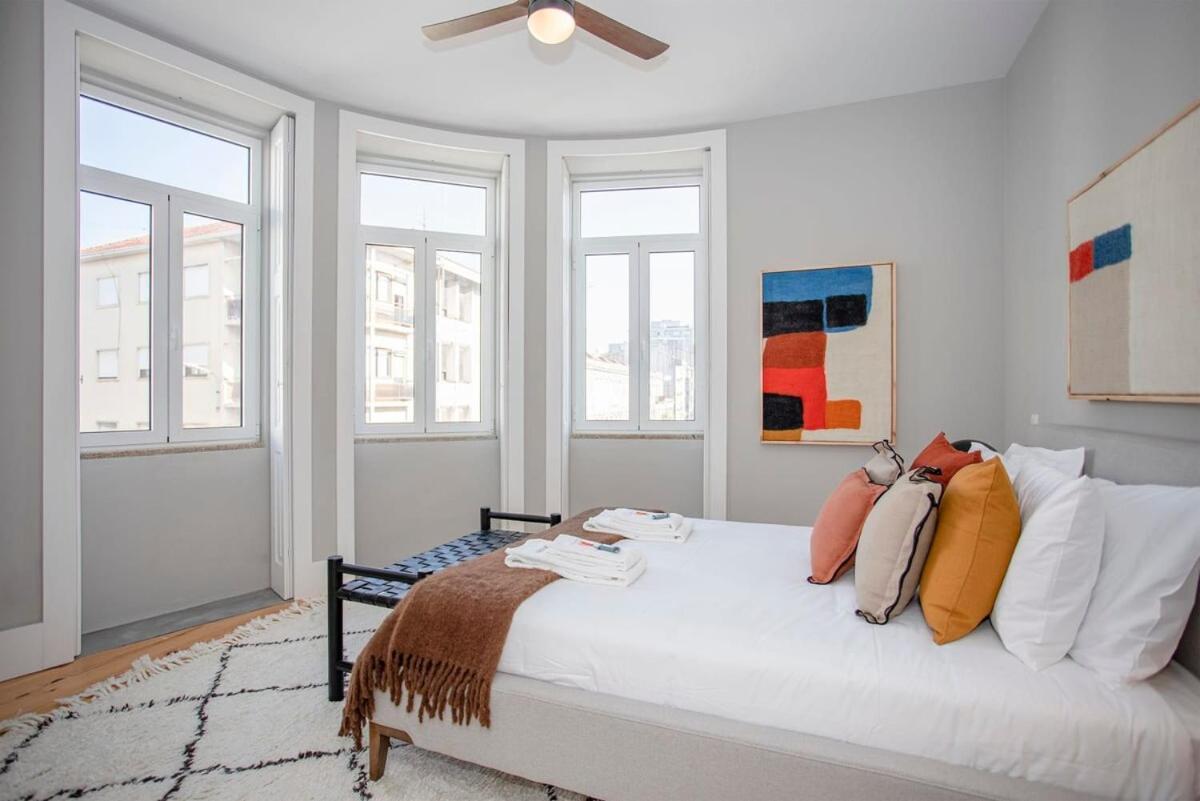 Liiiving In - Art Design Apartment