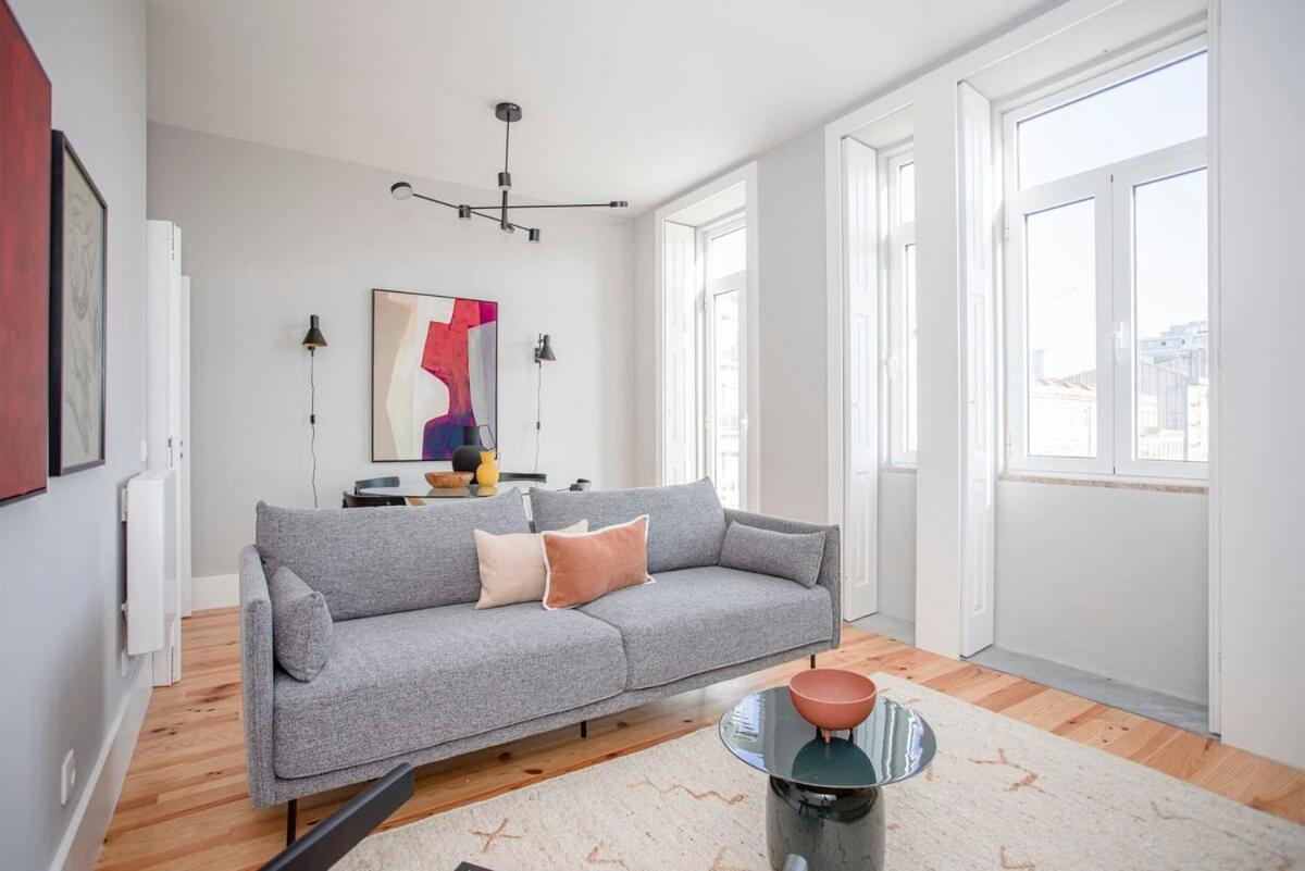 Liiiving In - Art Design Apartment *