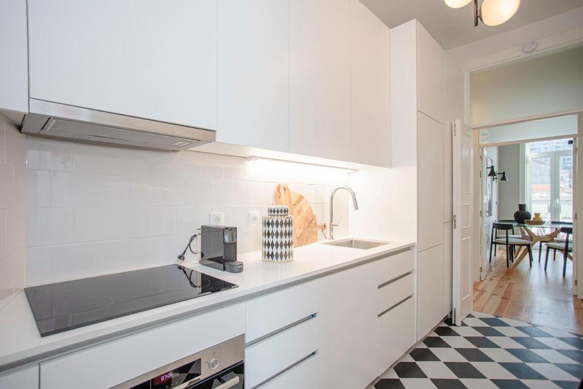 Liiiving In - Art Design Apartment *