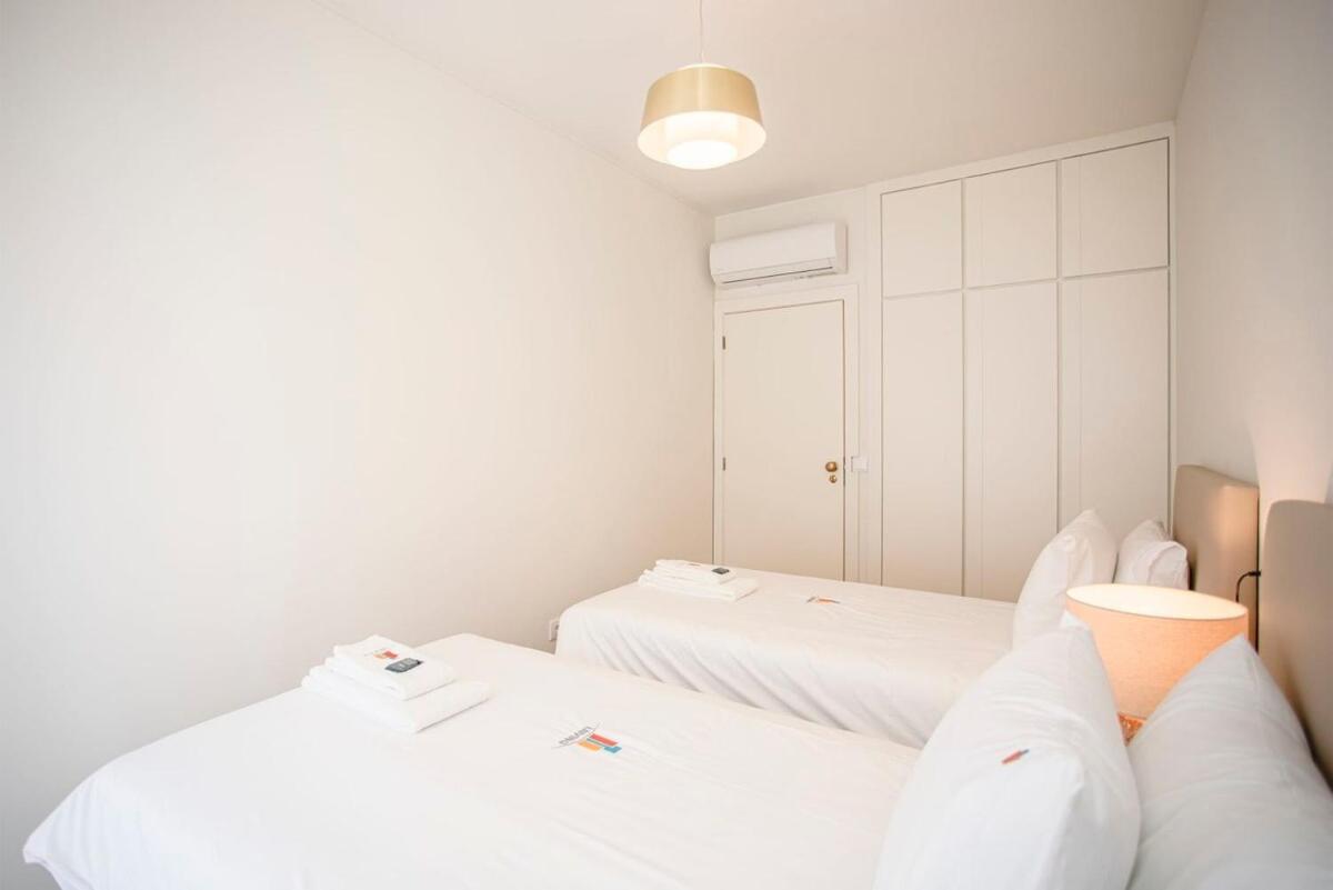 Liiiving In - Design Bright House Porto