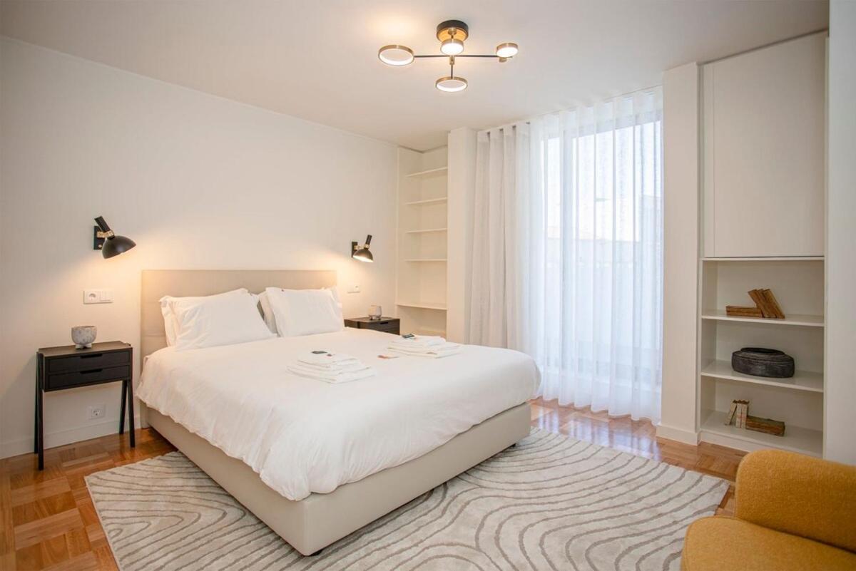 Liiiving In - Design Bright House * Porto