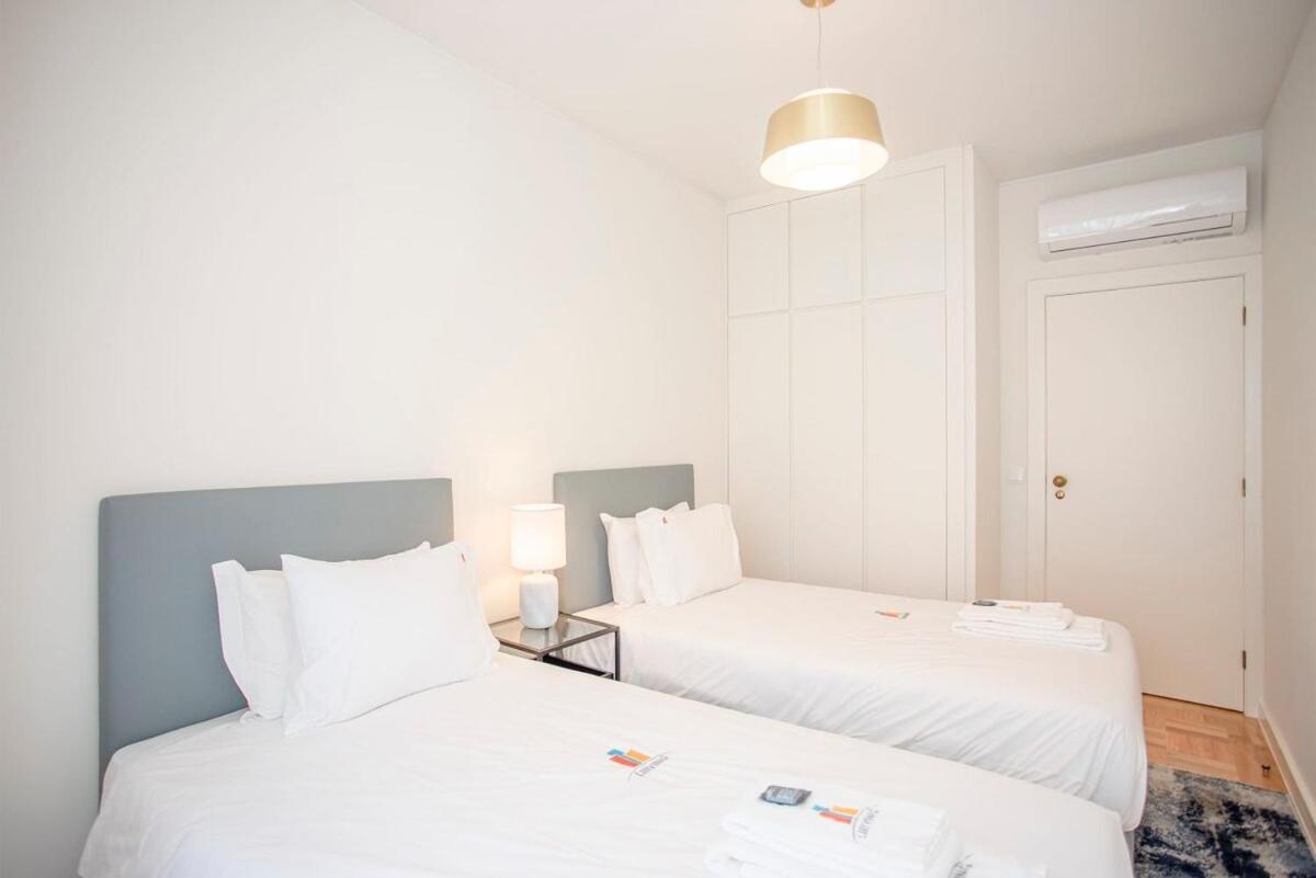 Liiiving In - Design Bright House Vakantiehuis Porto