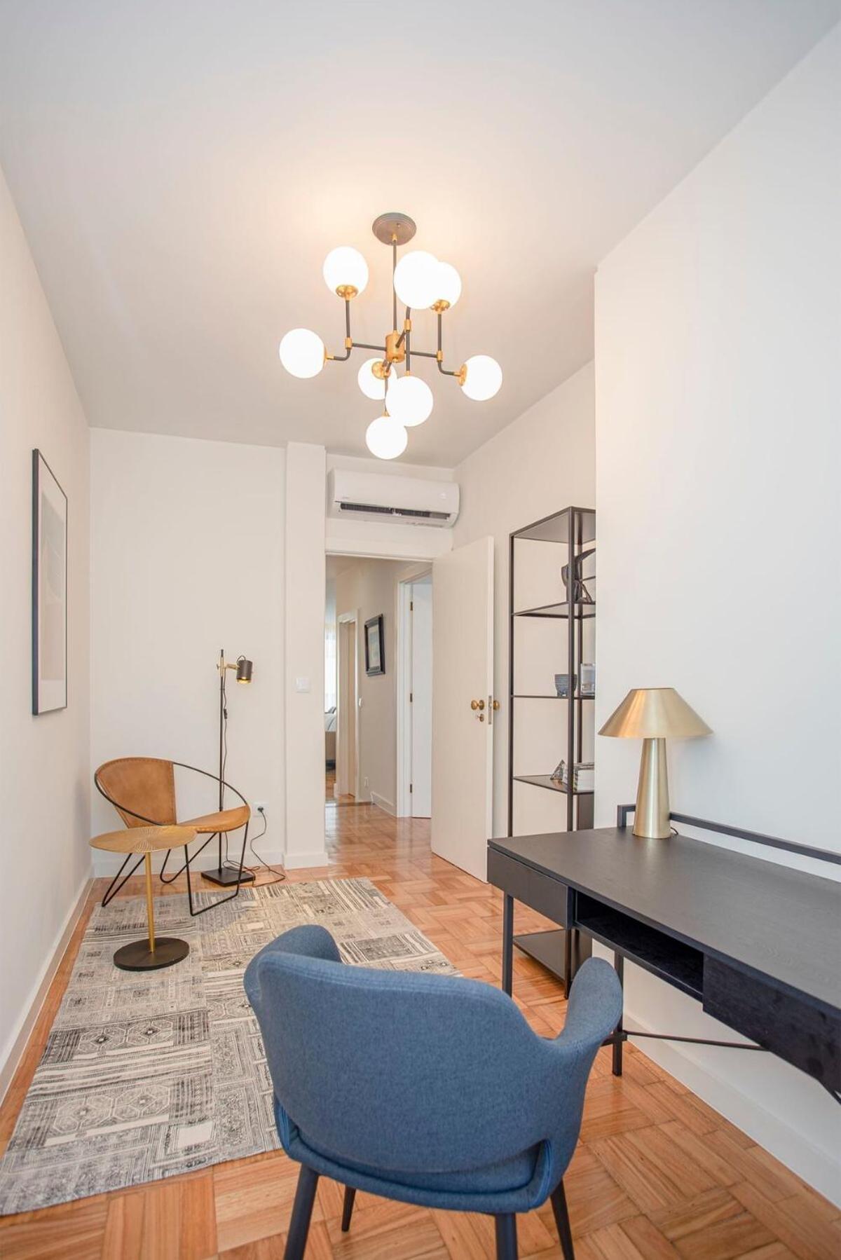 Liiiving In - Design Bright House Vakantiehuis Porto