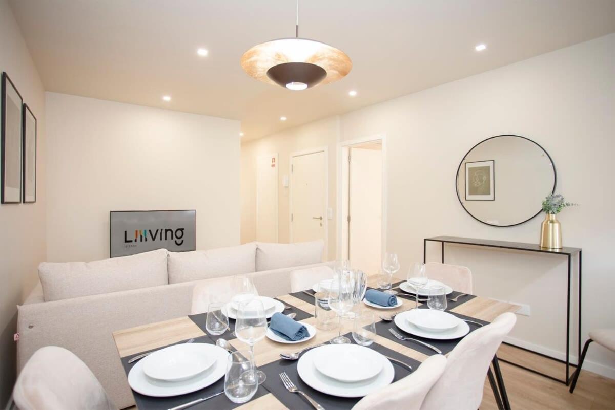 Liiiving In - Uptown Pearl Apartment *