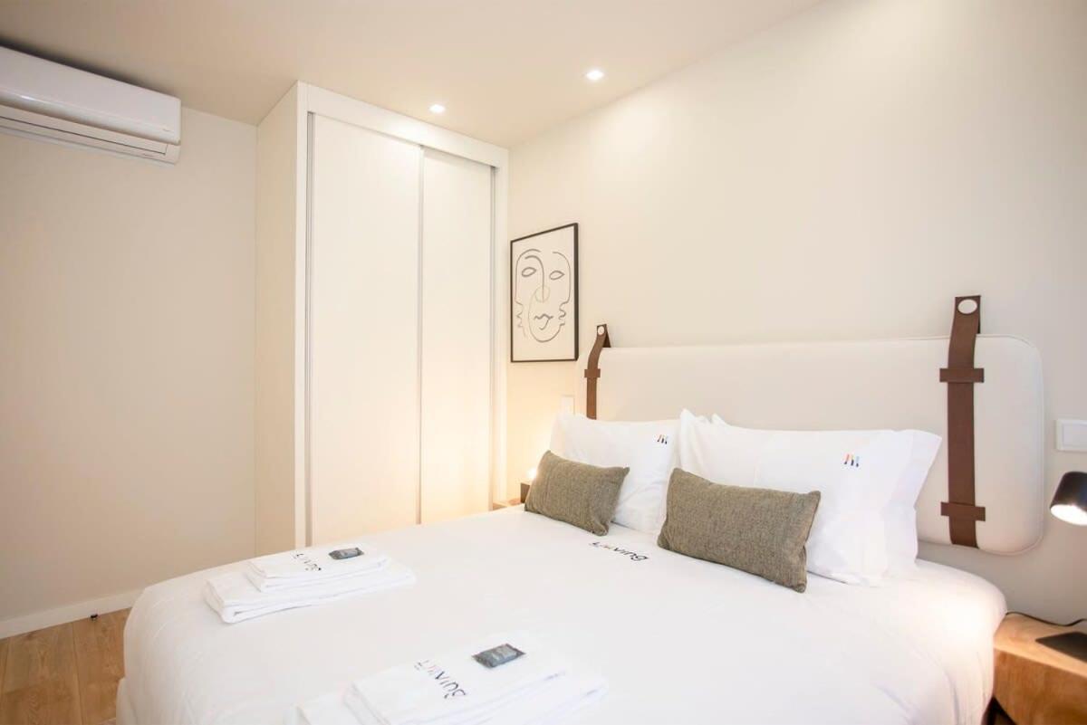 Apartment Liiiving In - Uptown Pearl *