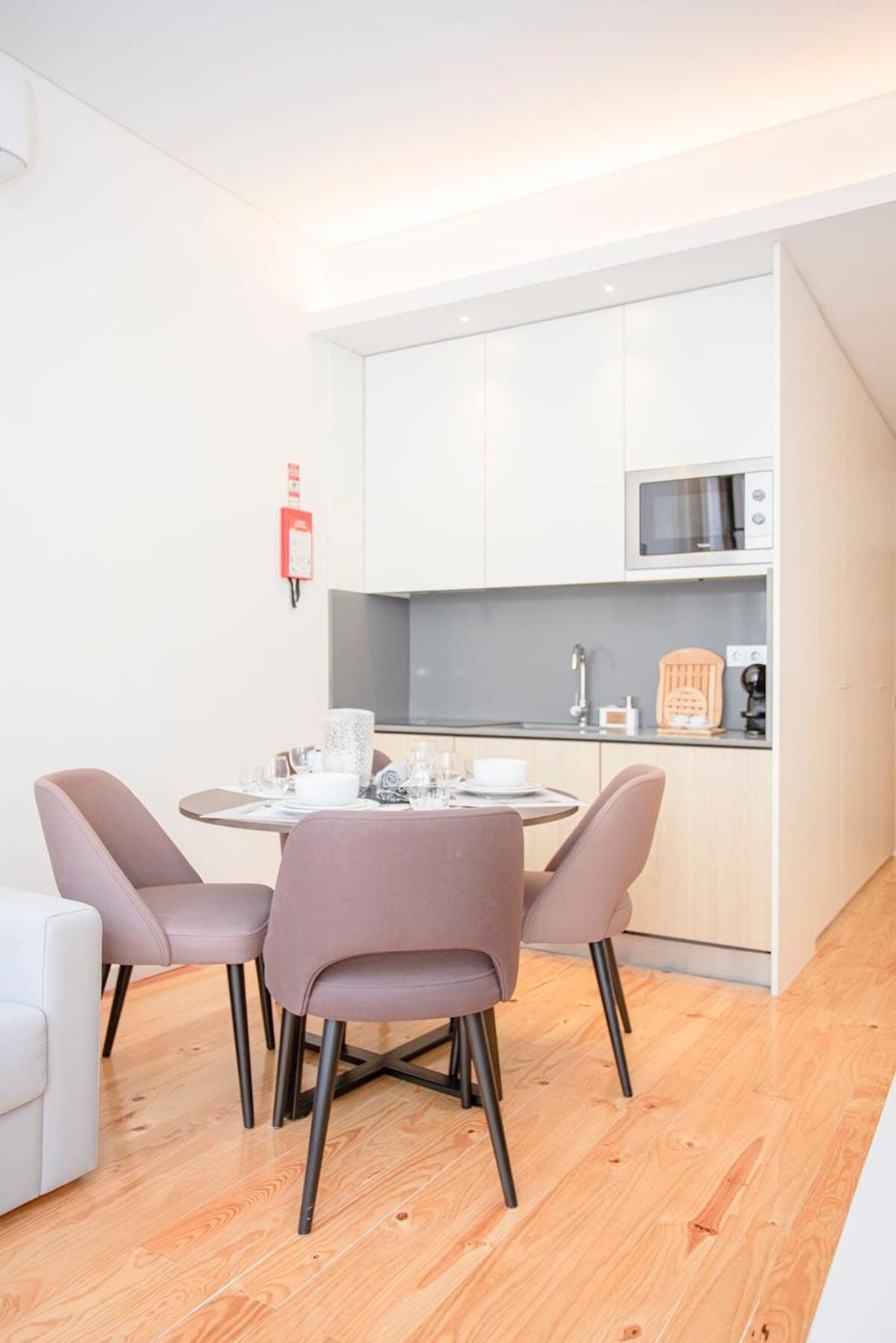 Apartment Liiiving In Porto-mouzinho *
