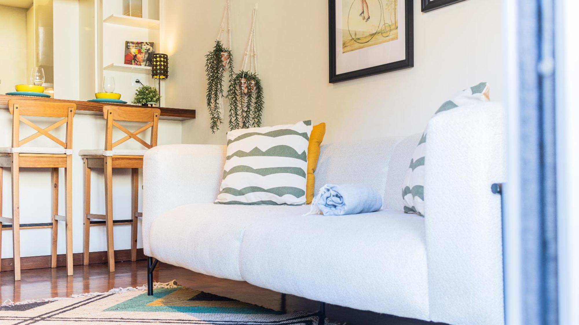 Adorable 2d Apartment Porto