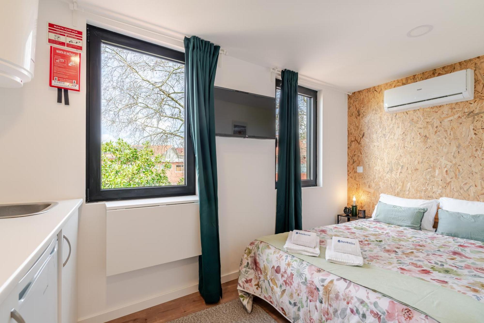 Apartment Hostwise - Stylish Sunny Flats *