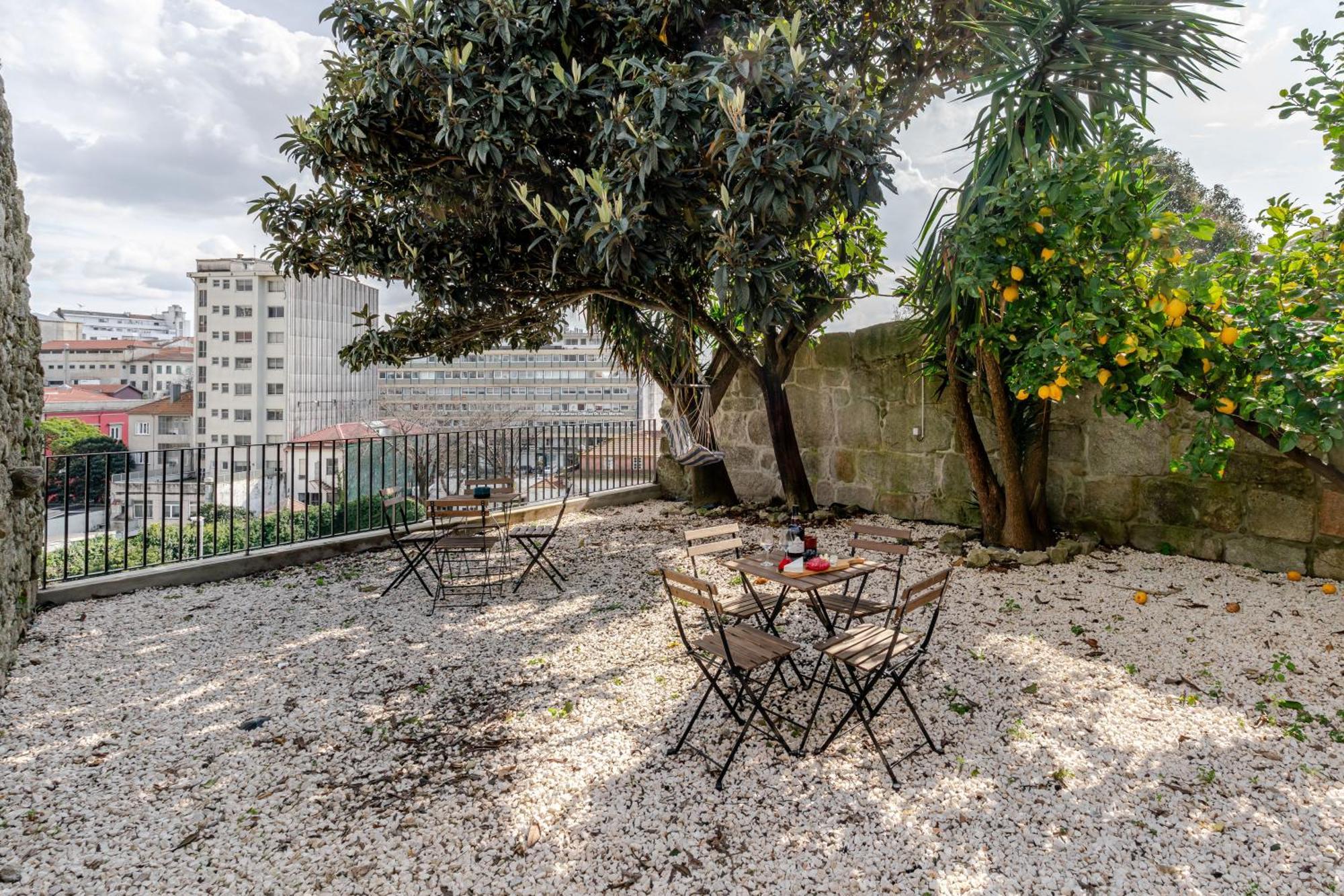 Hostwise - Stylish Sunny Flats * Porto