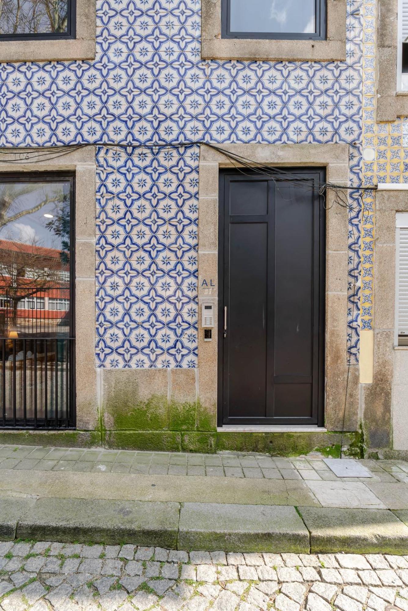 Hostwise - Stylish Sunny Flats Apartment Porto