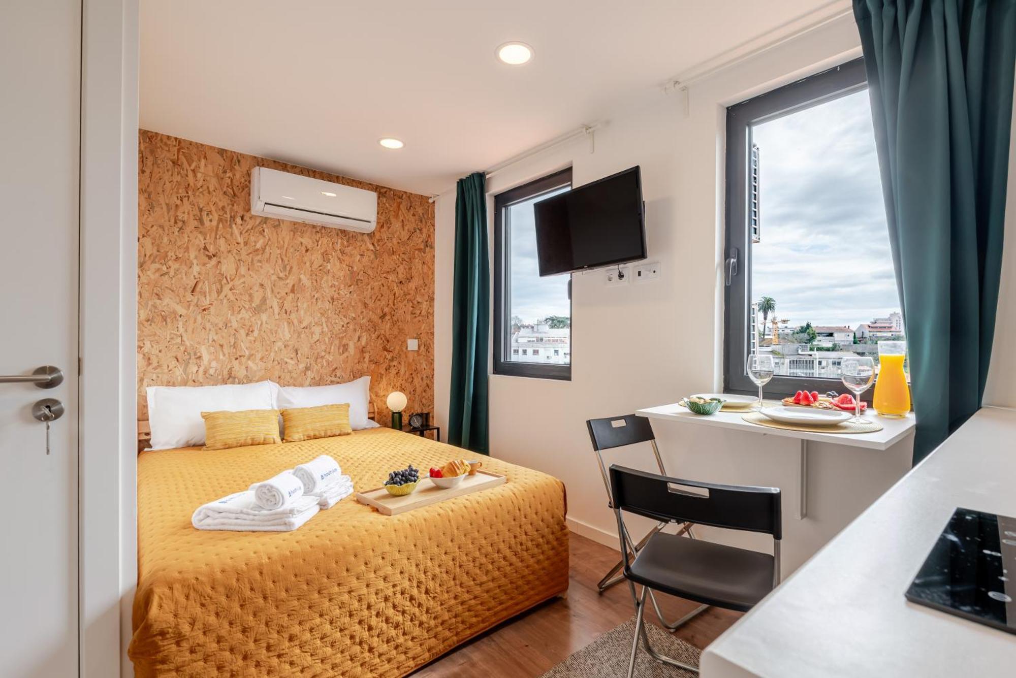 Hostwise - Stylish Sunny Flats Apartment Porto