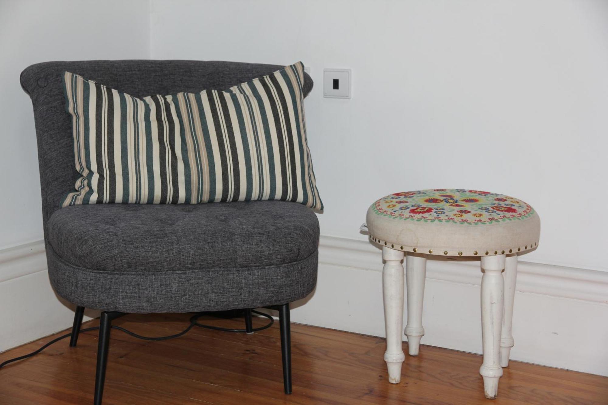 Downtown Urban Nest Apartment *