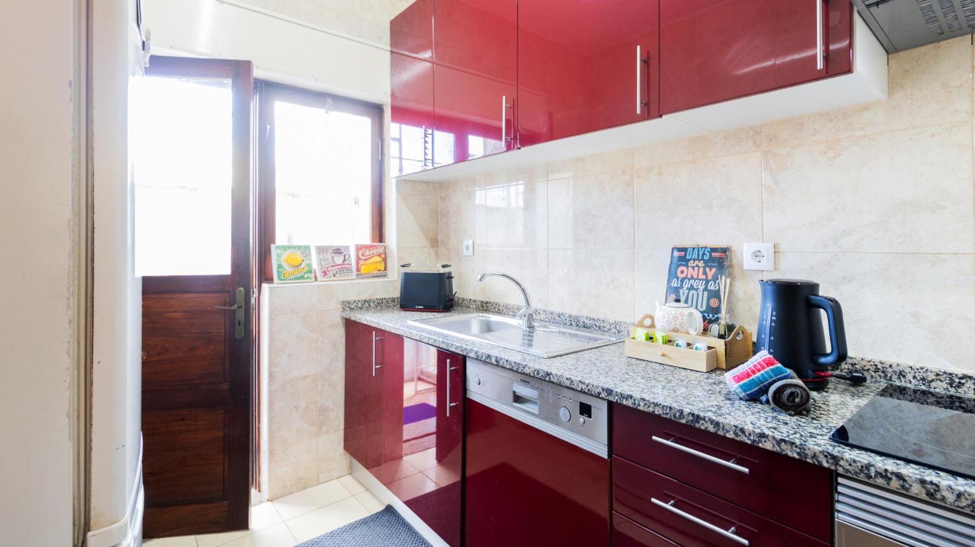 Apartment Bright Next Metro