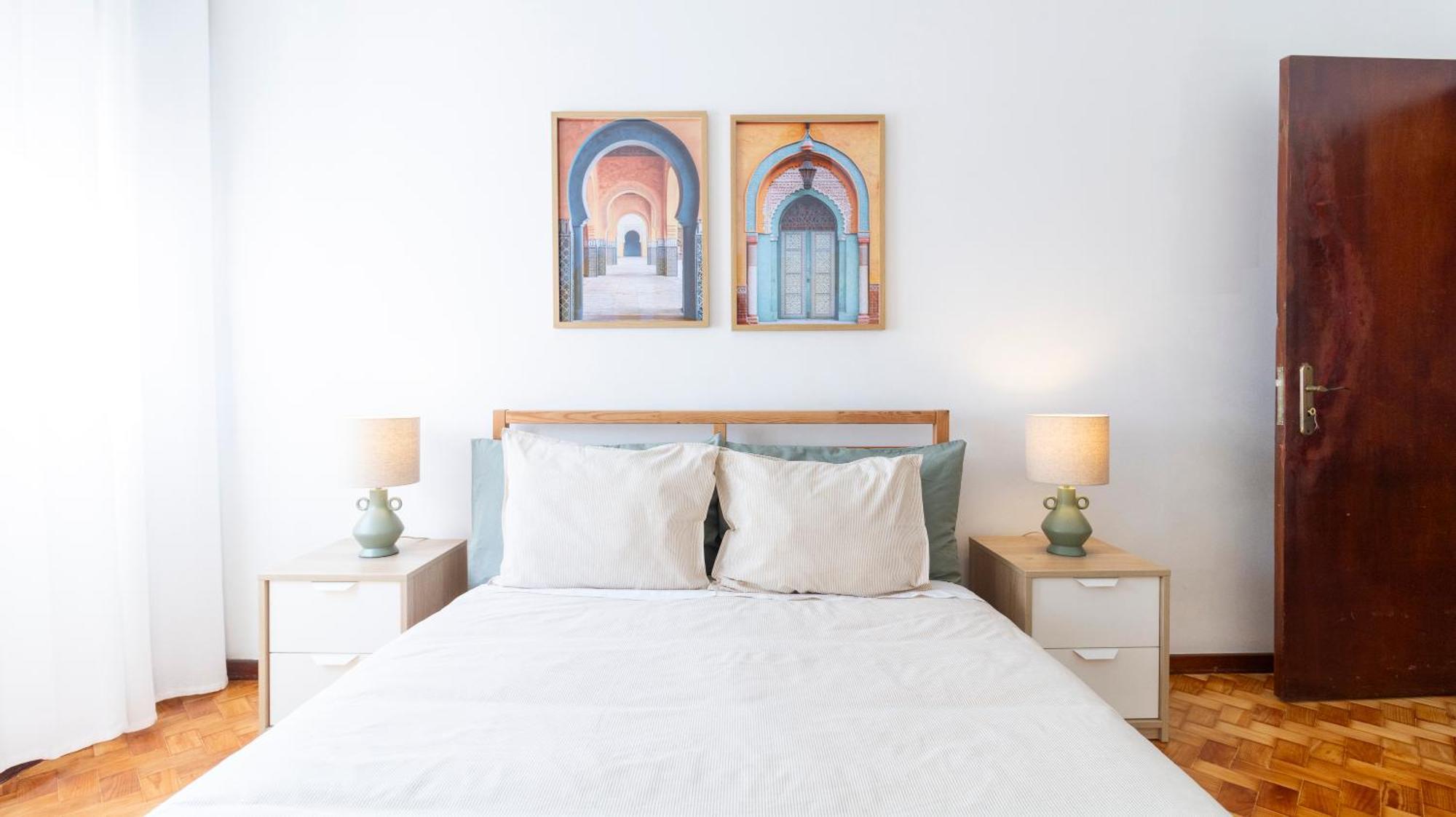 Apartment Bright Next Metro